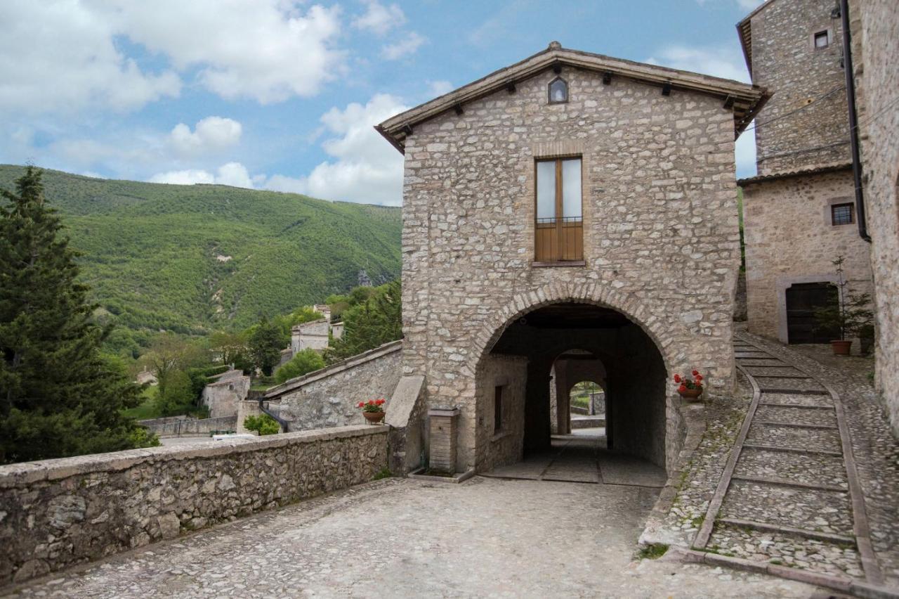 Il Tripode - Le Dimore Del Bordone Vallo di Nera Buitenkant foto